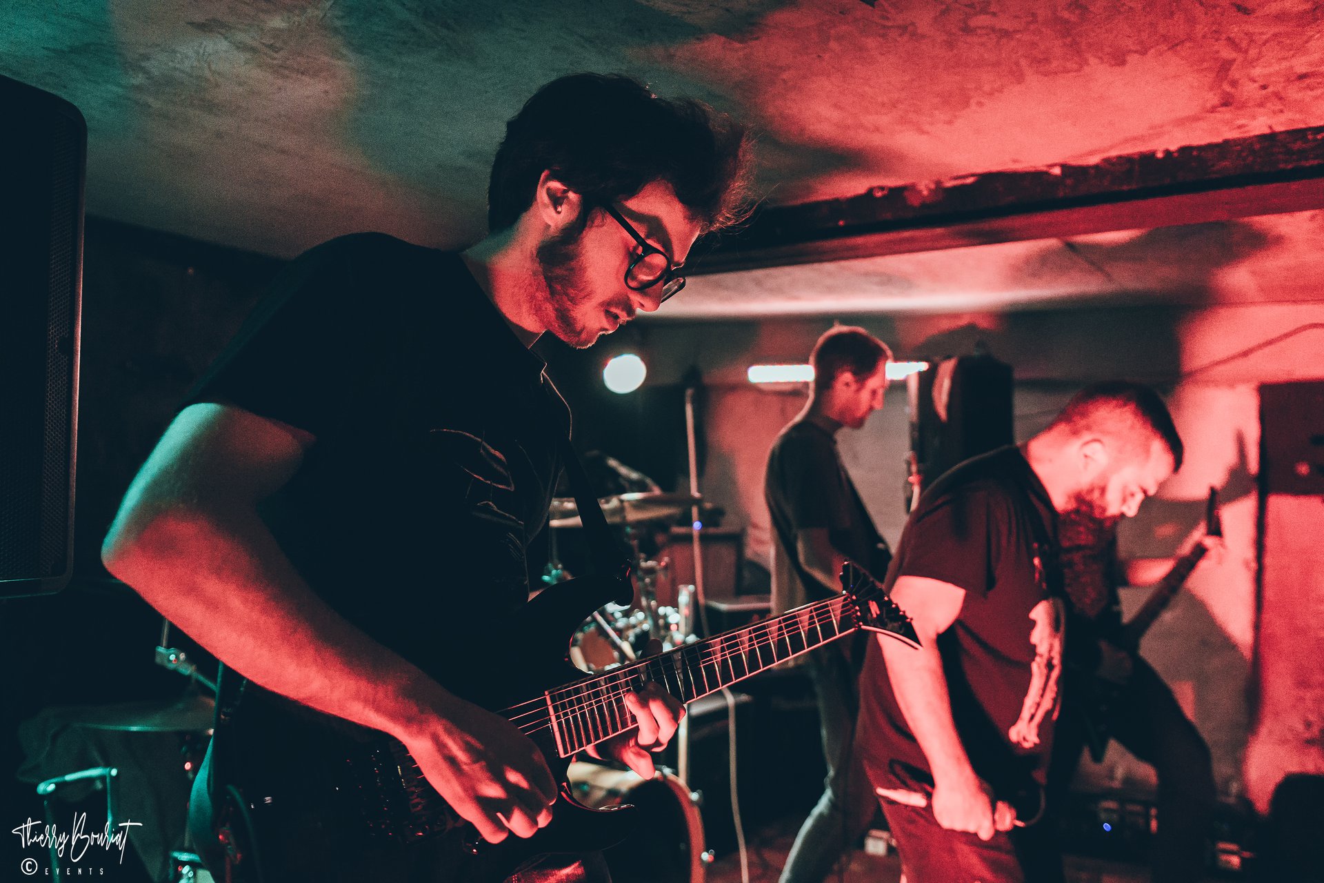 ANAXAGOR GUITARISTE.jpg (387 KB)