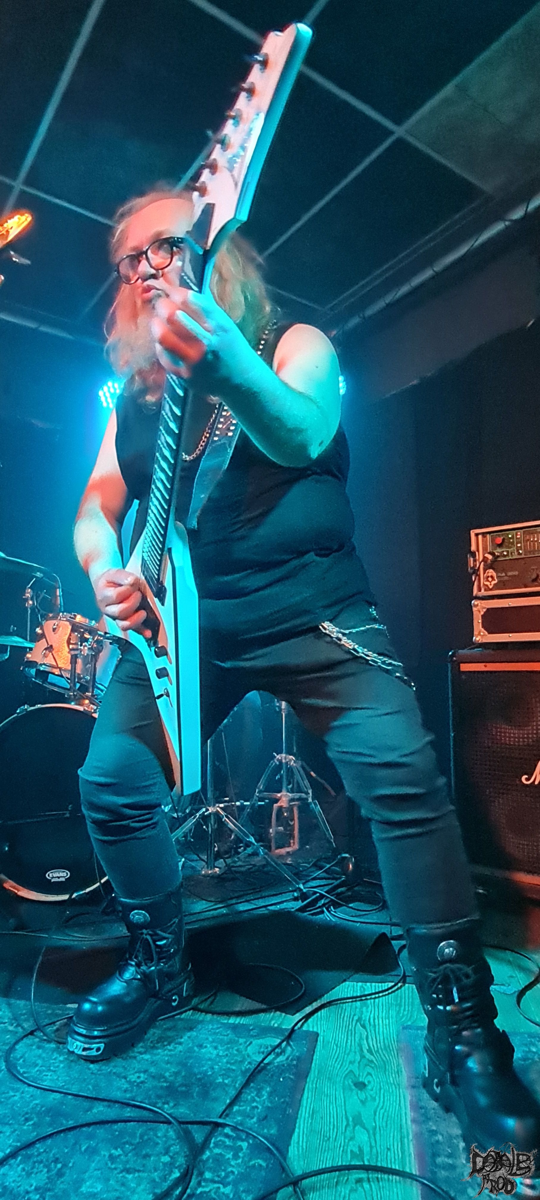 HOLY WAR 03.jpg (909 KB)