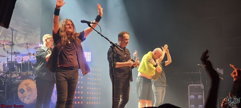 BLIND GUARDIAN 21.jpg (43 KB)