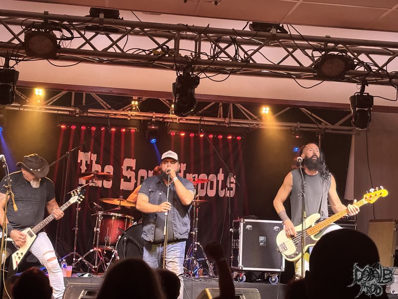 THE SOUNDROOTS 05.jpg (118 KB)