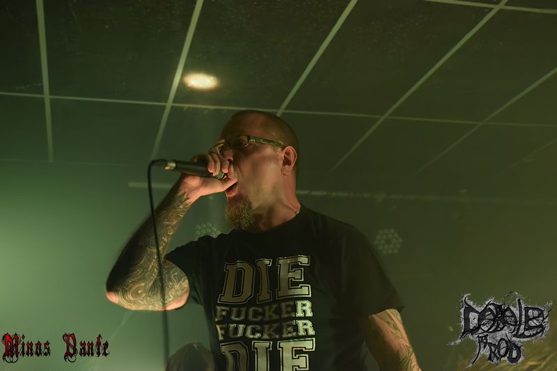 DEATHAWAITS6.jpg (39 KB)