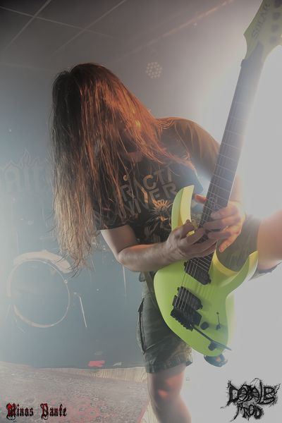 DEATHAWAITS9.jpg (29 KB)