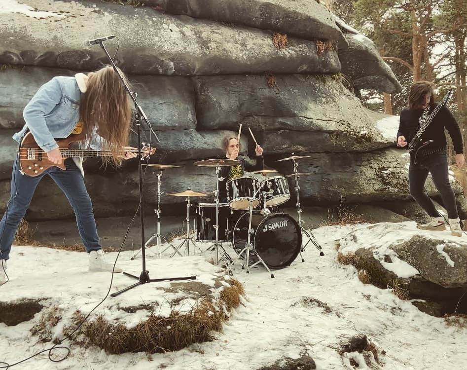 CYANIDE GRENAD PHOTO 1.jpg (127 KB)