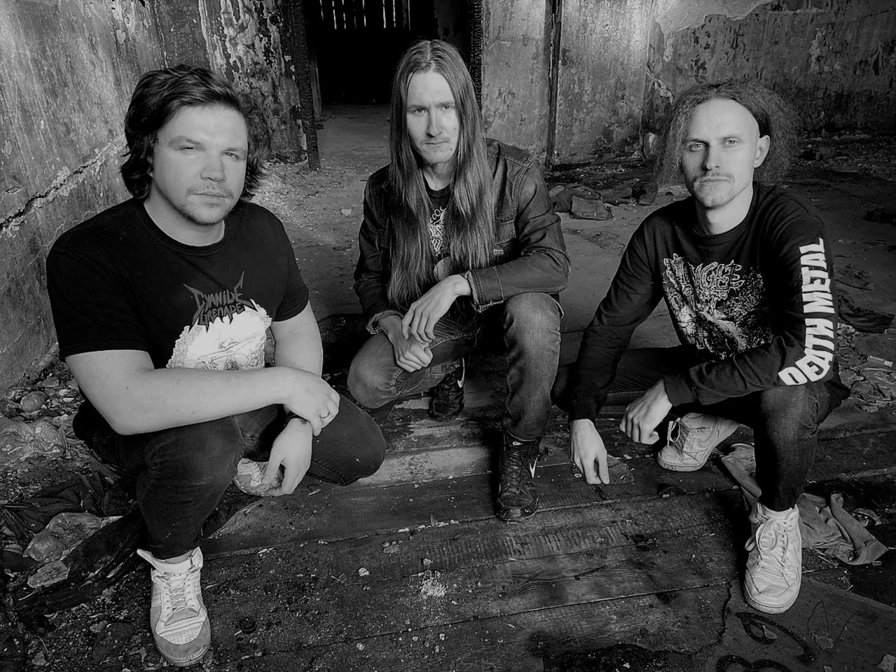 CYANIDE GRENADE GROUPE.jpg (414 KB)