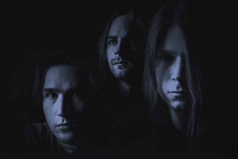 DEAD PHOTO 2.jpg (29 KB)