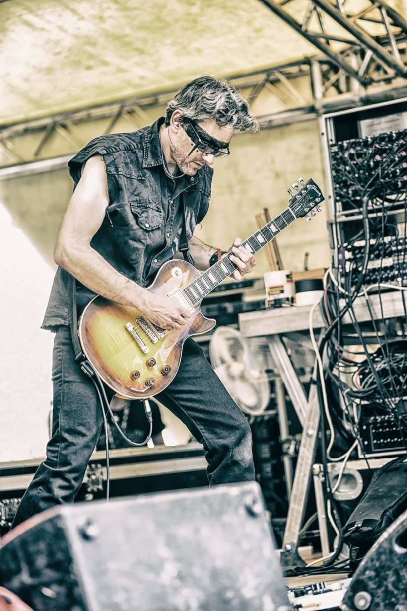 moonskin3-820x1230.jpg (189 KB)