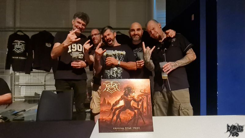 Kronos band.jpg (77 KB)