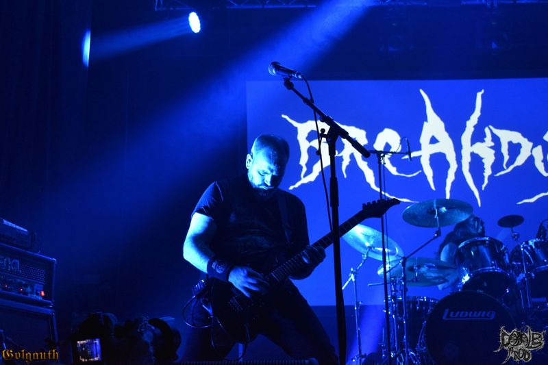 BREAKDUST3.jpg (90 KB)