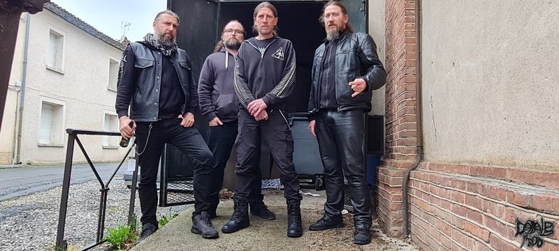 Misgivings band.jpg (107 KB)